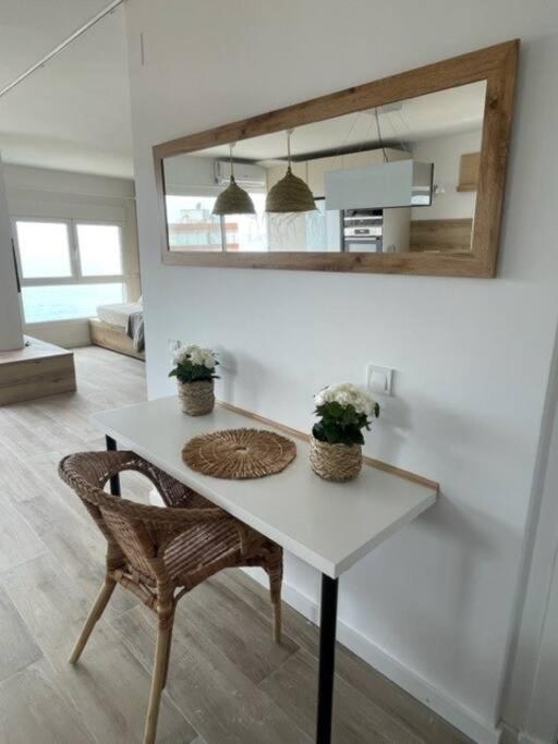 Precioso Apto Miami Primera Linia Playa Cala De Las Sirenas, Con Wifi Y Netflix, Adecuado Para Teletrabajar Miami Playa Kültér fotó