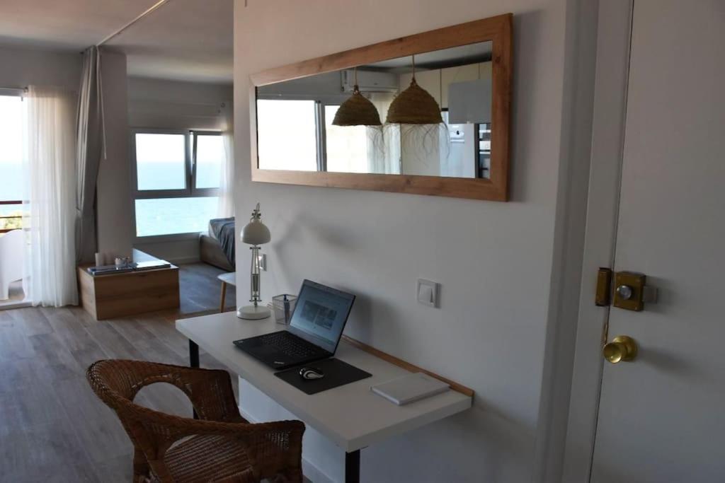 Precioso Apto Miami Primera Linia Playa Cala De Las Sirenas, Con Wifi Y Netflix, Adecuado Para Teletrabajar Miami Playa Kültér fotó
